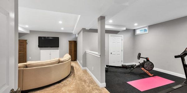 Basement-renovation-with-fitness-area